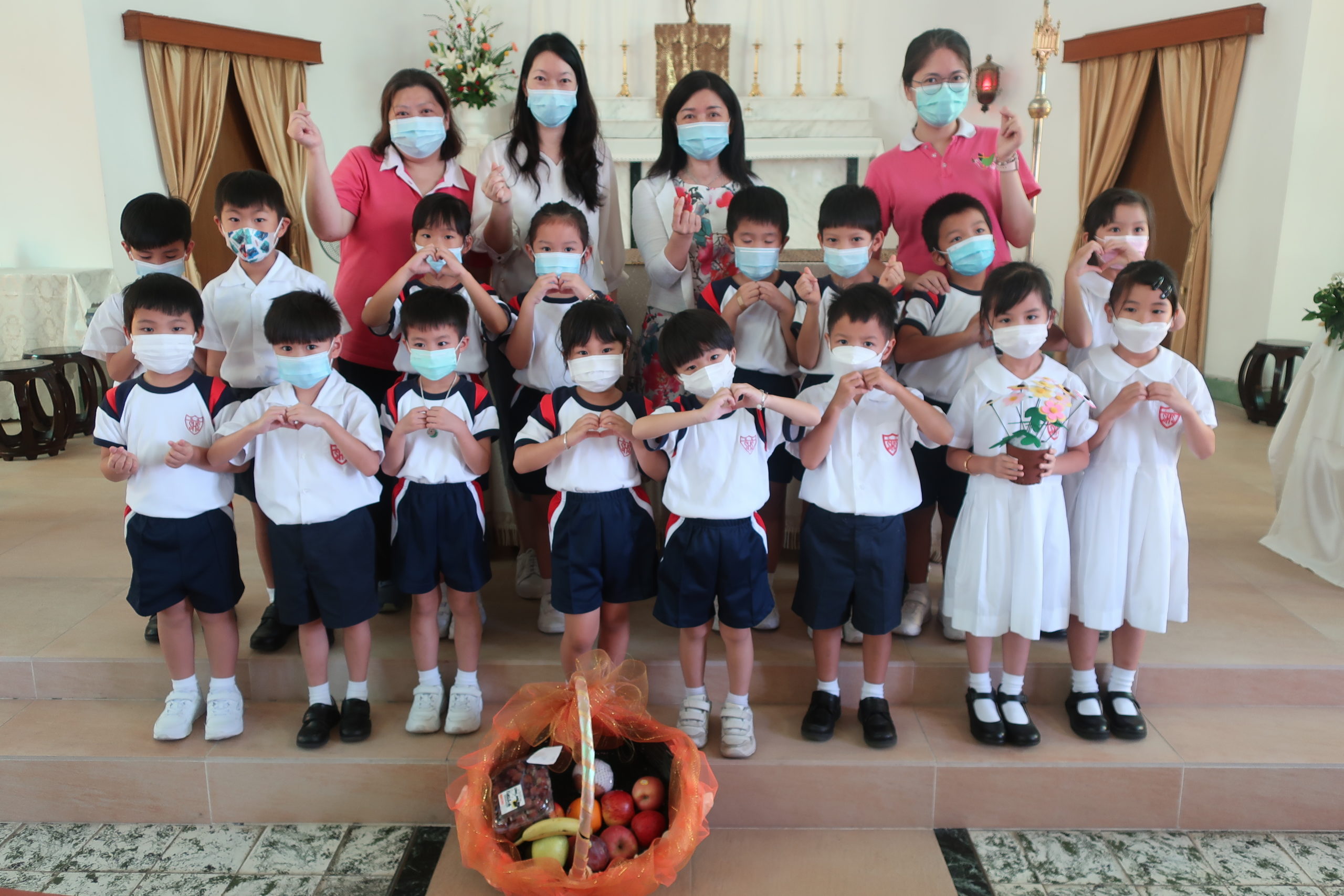 (21-22)2021-10-4–聖心小一滿月及小學感恩日