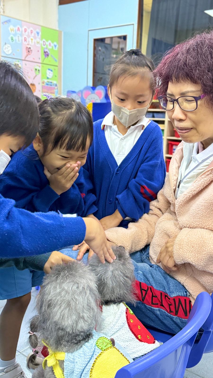 (25-26)2025-10-22–Animal Watchers Programme_School Volunteer Dogs