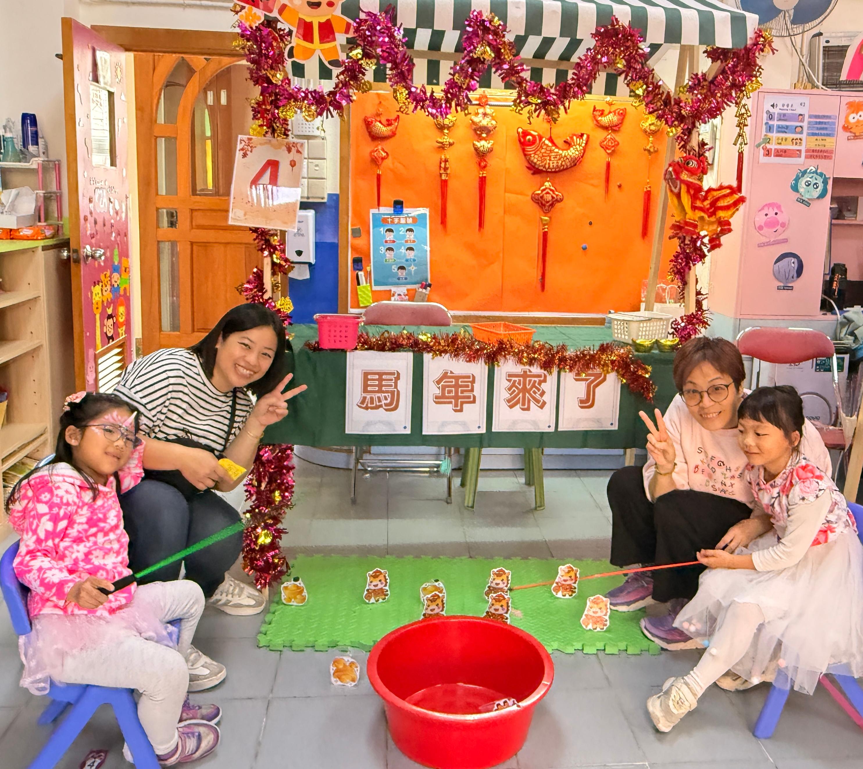 (25-26)2026-2-6–Chinese New Year Booth Game Day of Parent-Teacher Association